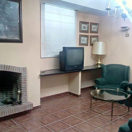 Sierra De Hotel