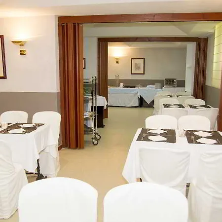 Sierra De Hotel 2*